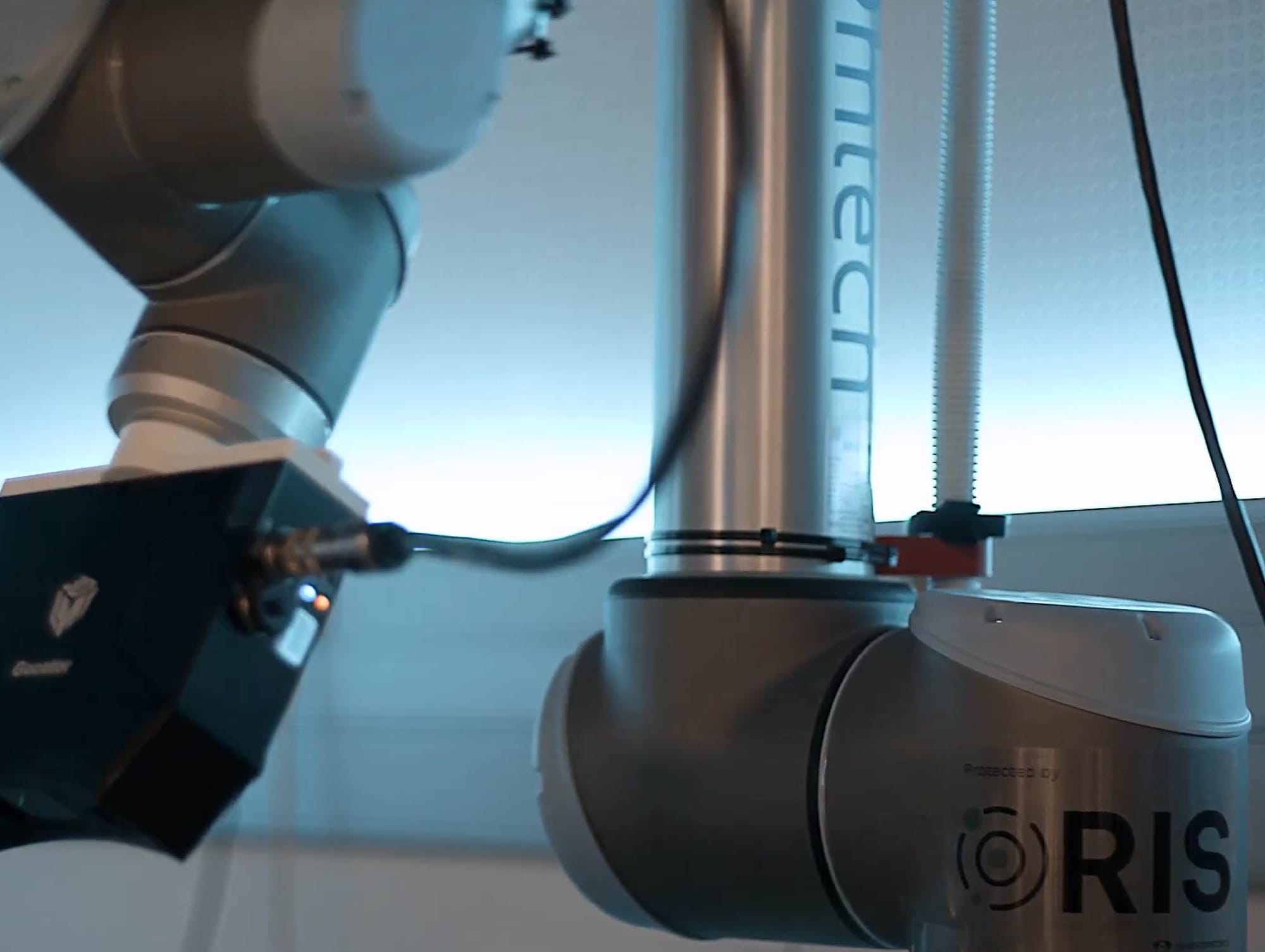 Vicomtech cybersecurity robots 5